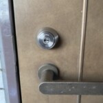 【練馬区石神井町】玄関ドア　開錠と交換作業