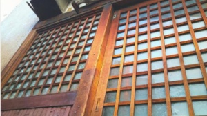 【引き戸】老舗店舗　鍵交換