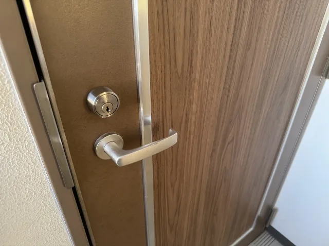 賃貸の鍵交換費用の相場と負担について解説